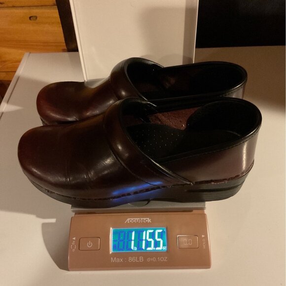 Dansko Professional Burgundy Leather Clogs Sz 39 Slip Resistant Work Shoes Women - Picture 6 of 6